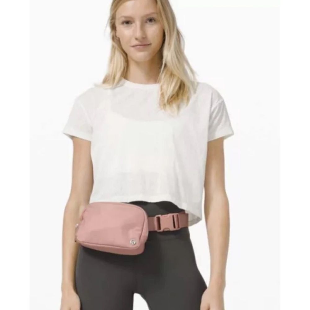 Lululemon everywhere belt bag In GUC purple’ish pink